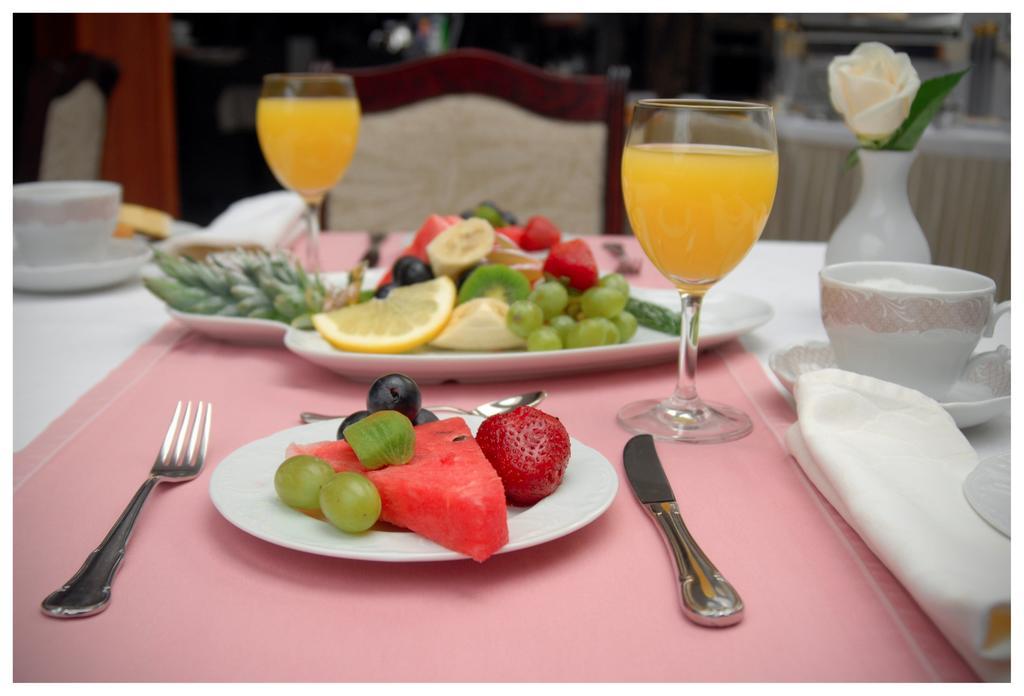 Hotel Prestige Beograd Ngoại thất bức ảnh