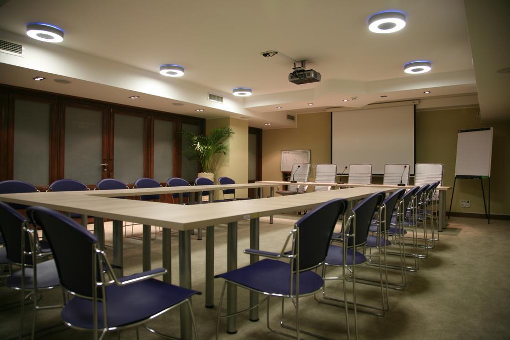 Hotel Prestige Beograd Ngoại thất bức ảnh