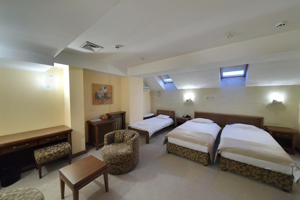 Hotel Prestige Beograd Ngoại thất bức ảnh