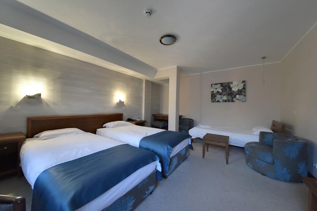 Hotel Prestige Beograd Ngoại thất bức ảnh