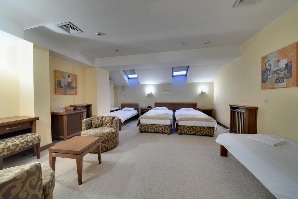 Hotel Prestige Beograd Ngoại thất bức ảnh