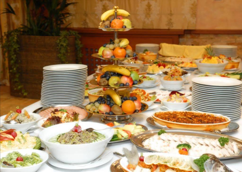Hotel Prestige Beograd Ngoại thất bức ảnh